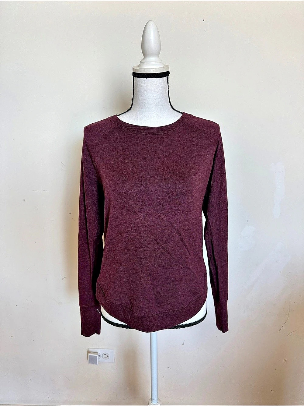 Athleta Uptempo Crew Neck Top Long Sleeve Top in burgundy
